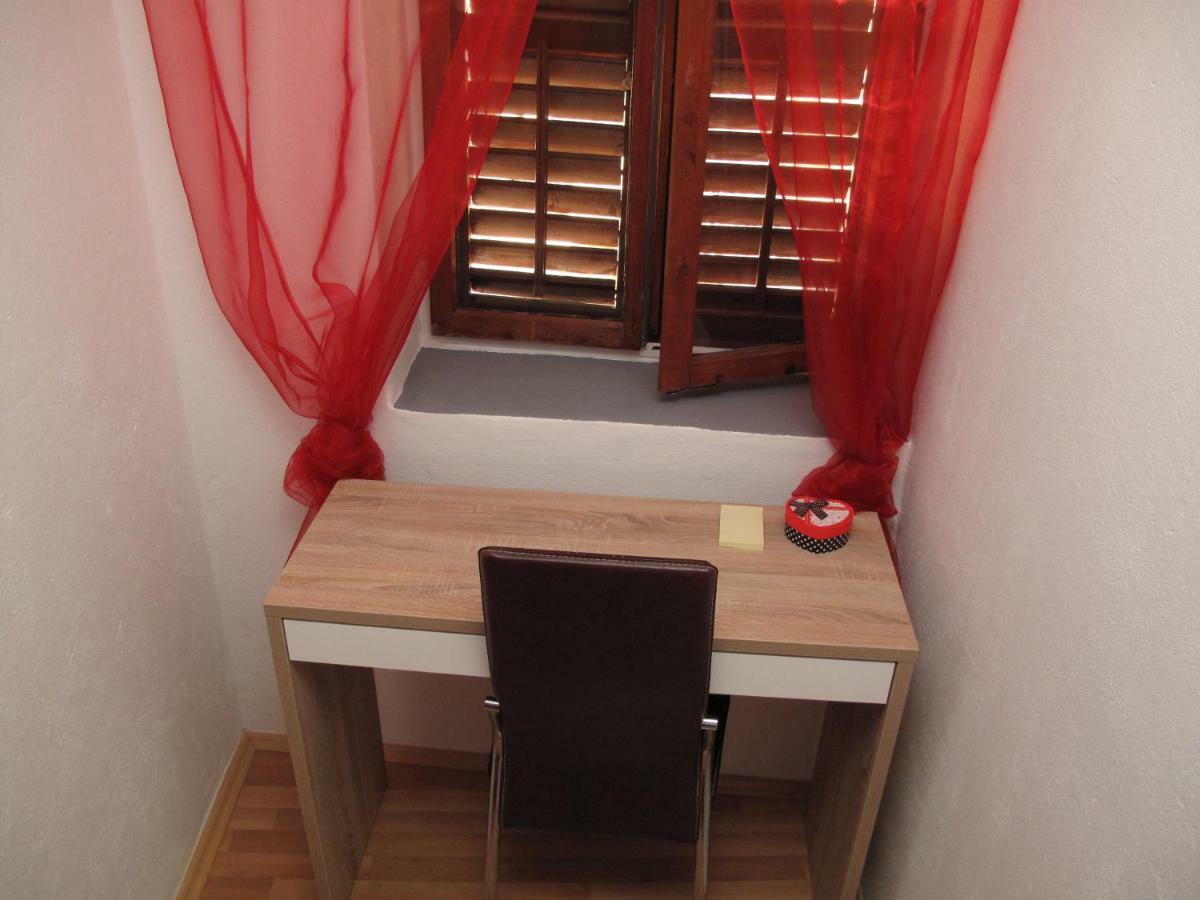 Illy City Centre Apartment Šibenik Esterno foto