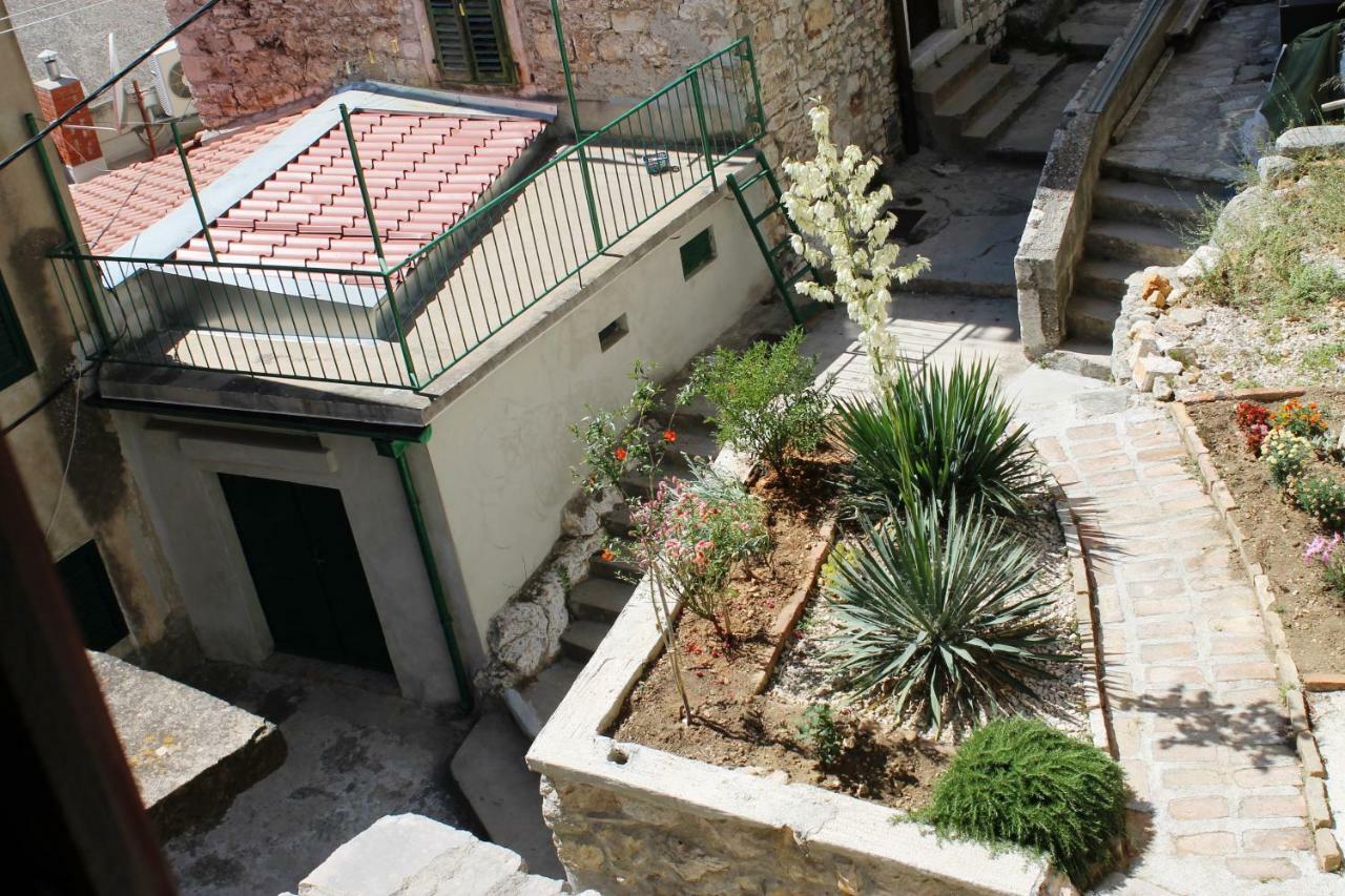 Illy City Centre Apartment Šibenik Esterno foto