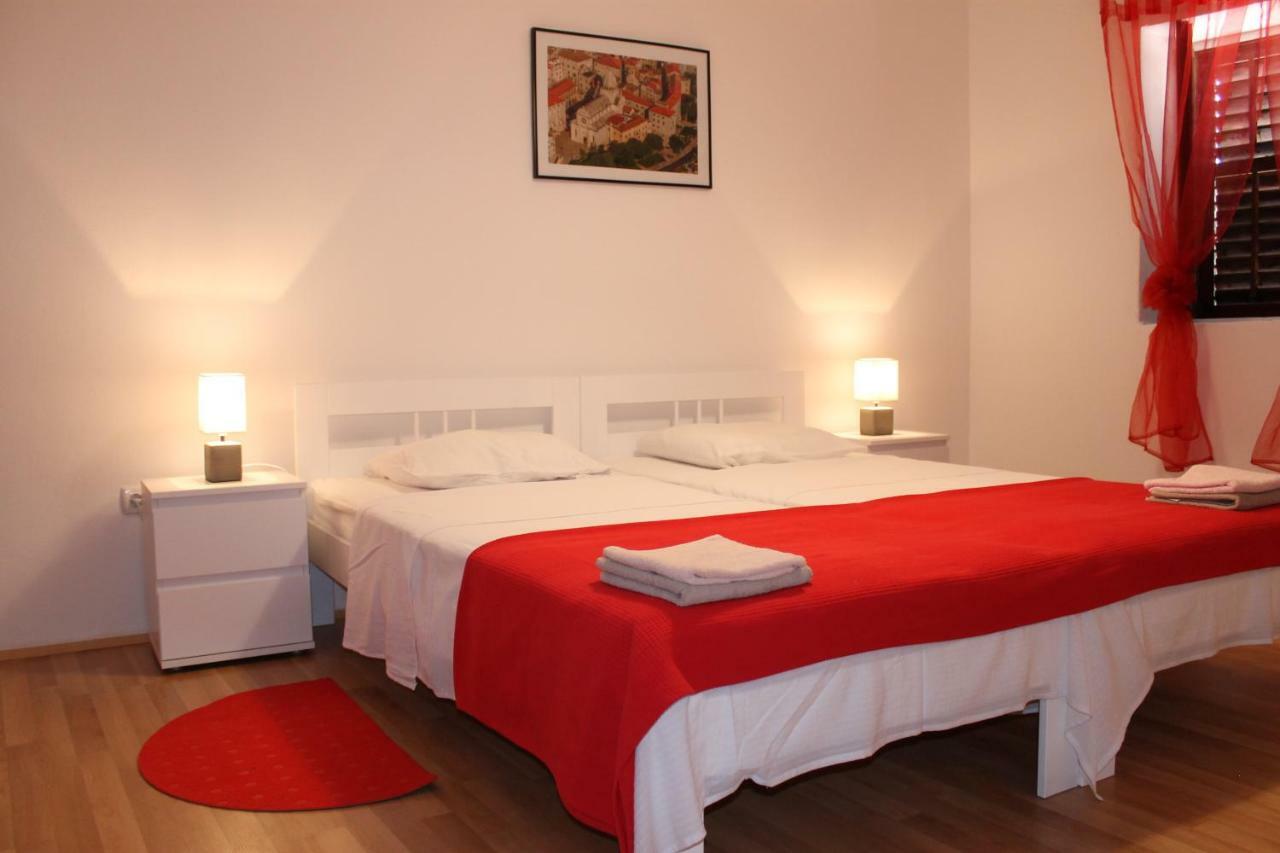 Illy City Centre Apartment Šibenik Esterno foto